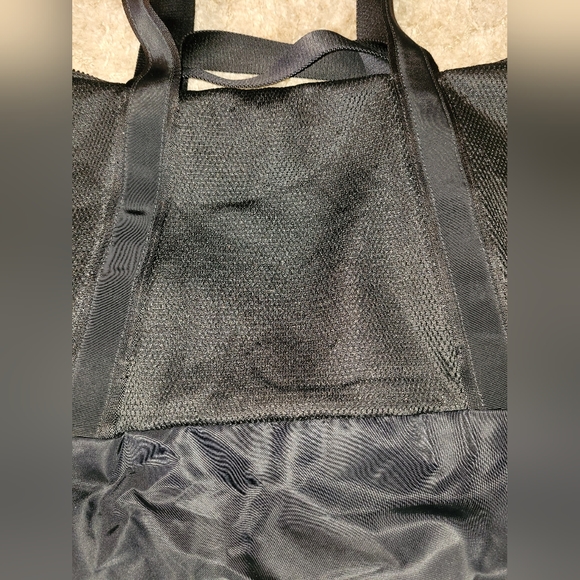 lululemon workout tote - Picture 5 of 10
